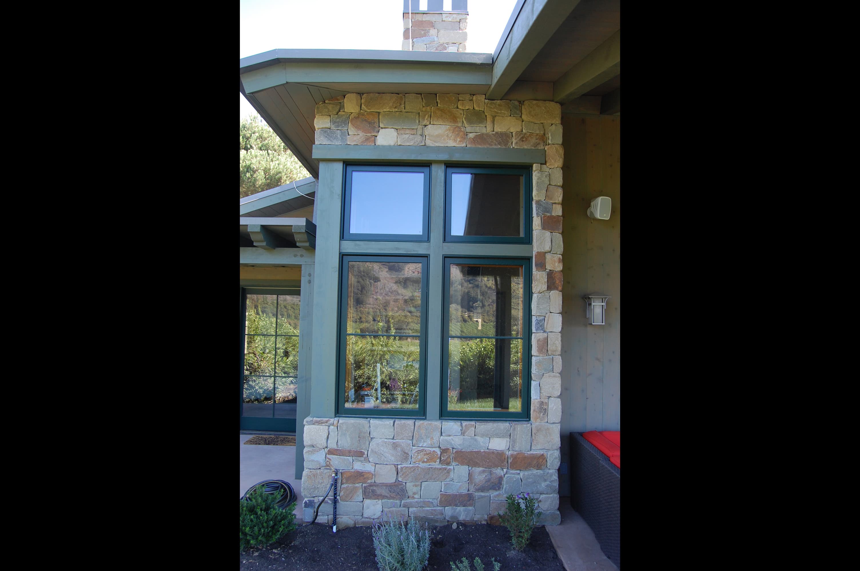 Santa Paula Contemporary Ranch House 7