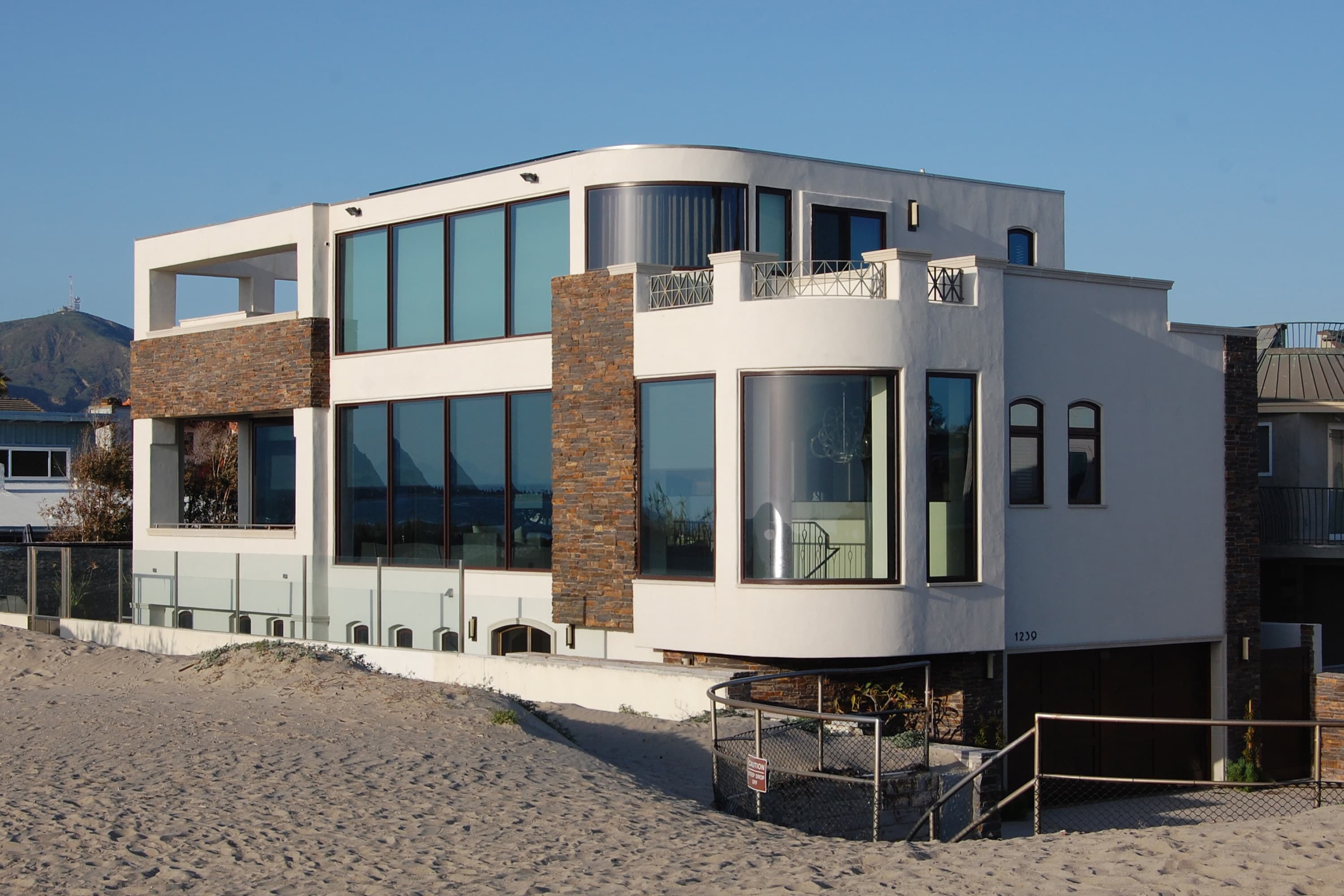 Pierpont Contemporary Beach House 2